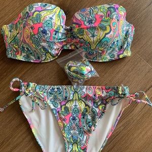EUC Victoria Secret 34DD/M Vibrant Paisley Bikini